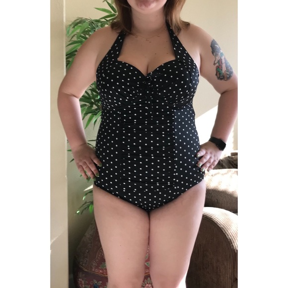 Plus Size Polka Dot Underwire Maillot - Picture 8 of 16